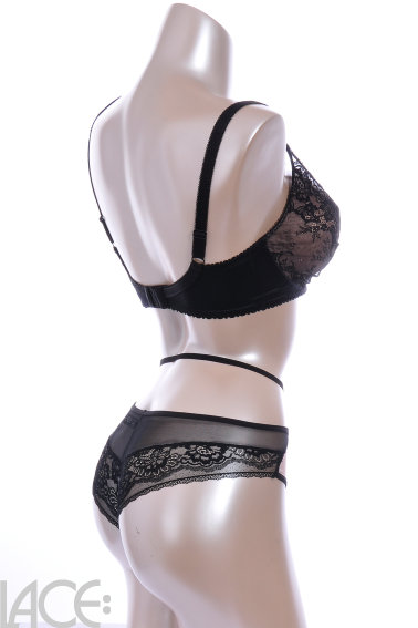 Ava - Brazilian String - Ava 1824