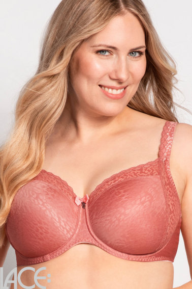 Ulla - Lynn Beha H-L cup