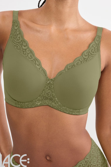 Triumph - Amourette Minimizer Beha D-H cup