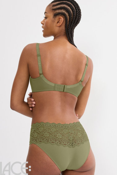 Triumph - Amourette Minimizer Beha D-H cup