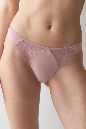 Triumph - Love in Lace String