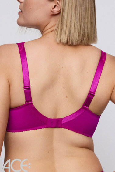 PrimaDonna Lingerie - Madison Beha D-I cup